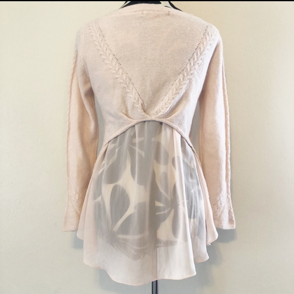 Anthropologie sweater (knitted and knotted)